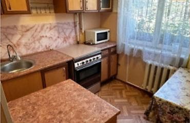 Кыймылсыз мүлк: 3 бөлмө, 58 м², 104-серия, 1 кабат, Эски ремонт — 4