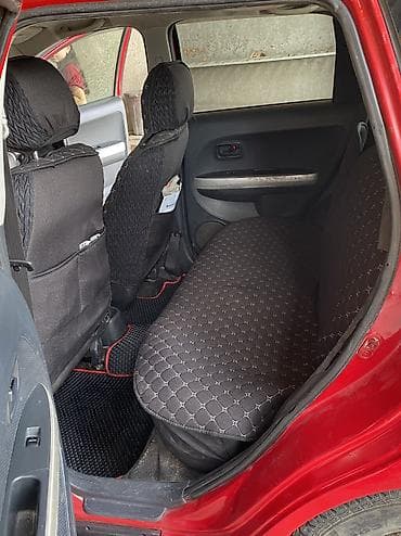 vt 1300: Toyota Ist: 2003 г., 1.5 л, Автомат, Газ, Хэтчбэк — 10