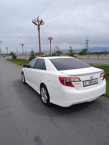 вложений: Toyota Camry: 2013 г., 2.5 л, Автомат, Бензин, Седан — 3