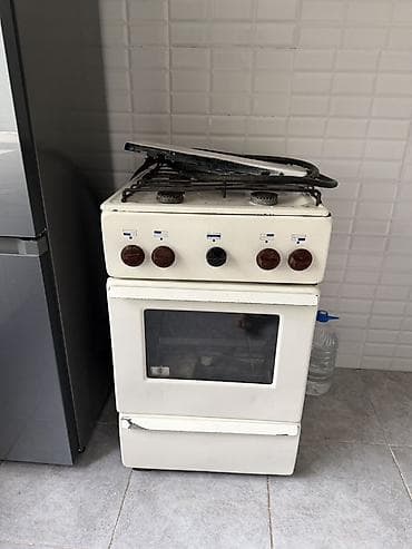 Газовая плита с духовкой, напольная, компактная. Характеристики: - 4 — 1