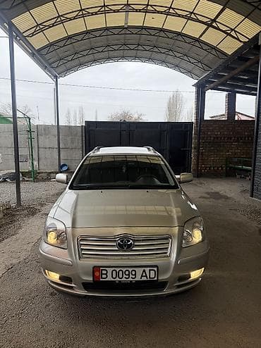 Toyota Avensis: 2004 г., 2 л, Автомат, Бензин, Универсал at lalafo.kg Toyota Avensis: 2004 г., 2 л, Автомат, Бензин, Универсал