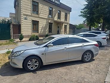 Hyundai Sonata: 2009 г., Автомат, Бензин, Седан — 4