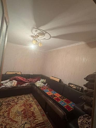 кызыл бирдик: Токтогул шаарынан там сатылат, жакшы абалда, 5 болмолуу барачный тип — 6