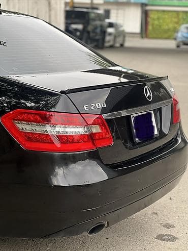 matiz 2: Mercedes-Benz E-Class: 2010 г., 1.8 л, Автомат, Бензин, Седан — 4