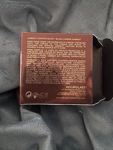 Красота и здоровье: Румяна Hourglass Ambient Lighting Blush, оттенок Diffused Heat — 3