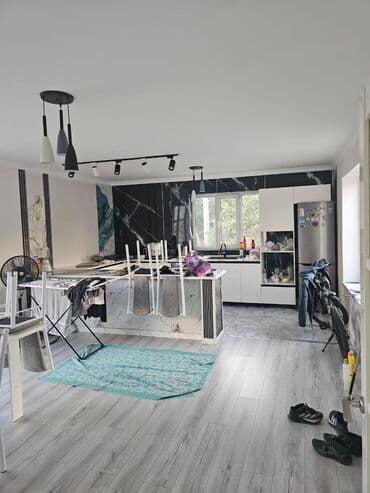 продаю дом в центре: Дом, 100 м², 4 комнаты — 2