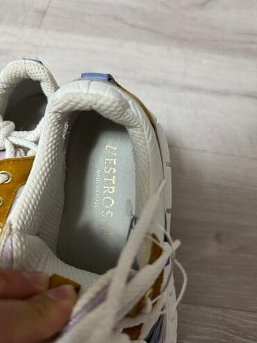 женские брендовые туфли недорого: Продаю новую обувь. Покупала за 11900 сом 
Размер не подошел — 4