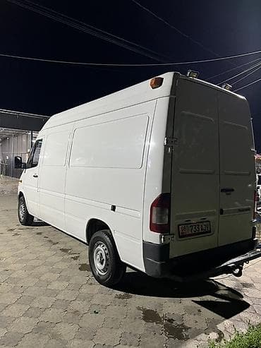 eafc 25: Легкий грузовик, Mercedes-Benz — 5