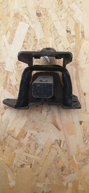 двери входные бу бишкек: Подушка мотора Toyota 2005 г., Б/у, Оригинал, Япония — 3