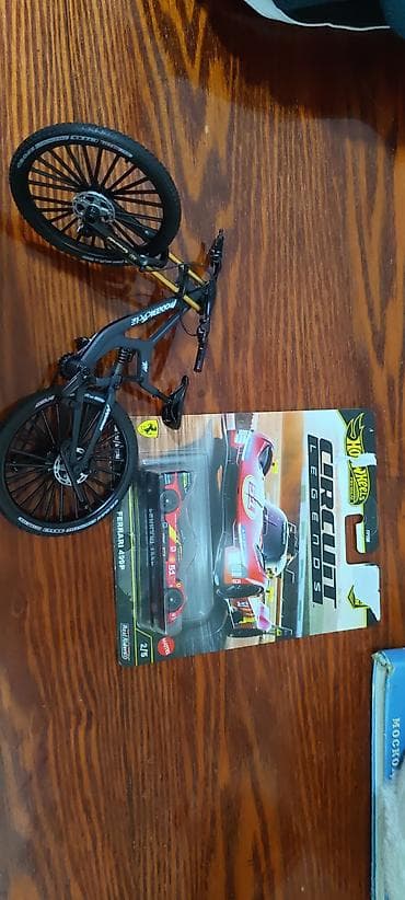 third edition solution: Hot Wheels Car Culture Premium — Circuit Legends Модель: Ferrari 499P — 2