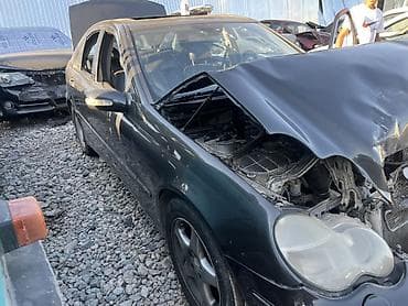 Mercedes-Benz C-Class: 2004 г., 2.6 л, Автомат, Бензин, Седан — 4
