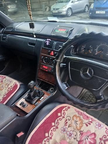 honda 2: Mercedes-Benz E-Class: 1998 г., Седан — 5