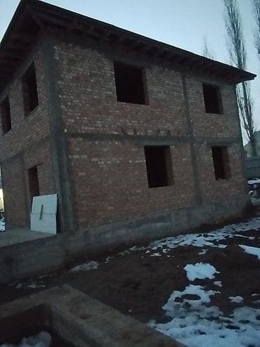 село раздольное: Продаётся двухэтажный кирпичный дом (строящийся/коробка). - Материал — 5