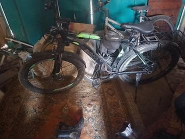 велес: Велосипед горный BONVI (надпись на раме), формат фэтбайк. Основные — 2