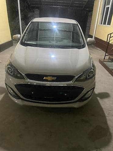 Chevrolet Spark: 2019 г., 1 л, Вариатор, Бензин, Хетчбек