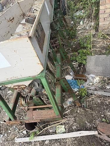 сельхоз борт: Сельскохозяйственная сеялка, предназначенная для посева различных — 2