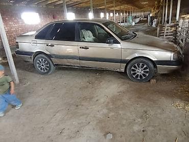 Продажа авто: Volkswagen Passat: 1989 г., Седан — 1