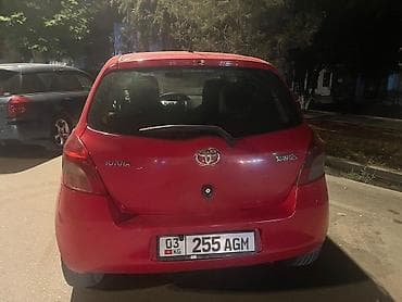 таета ярис: Toyota Yaris: 2008 г., 1.3 л, Механика, Бензин, Хэтчбэк — 1