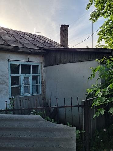 Дома: Продаётся Квартира ( Пол Дома ) хозпостройками. По экспликации — 6