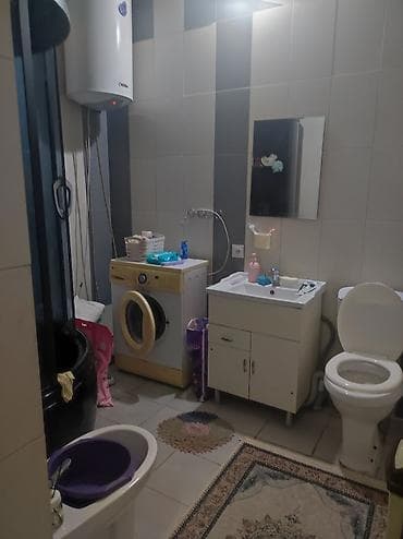 остановка: Большой дом с удобной планировкой и бизнес помещениями. Большой — 8