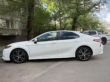 prius v: Toyota Camry: 2020 г., 2.5 л, Автомат, Гибрид, Седан — 4