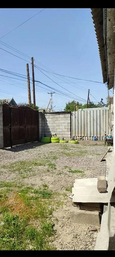 бишк: 63 м², 4 комнаты, Парковка, Забор, огорожен — 1