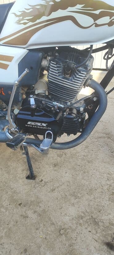 шины на внедорожник: Классический мотоцикл Suzuki, 200 куб. см, Бензин, Взрослый, Б/у — 7