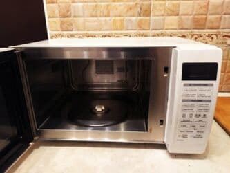 куплю микроволновку бу: Продается большая микроволновка. Б/у. На запчасти. Не работает. Цена — 2