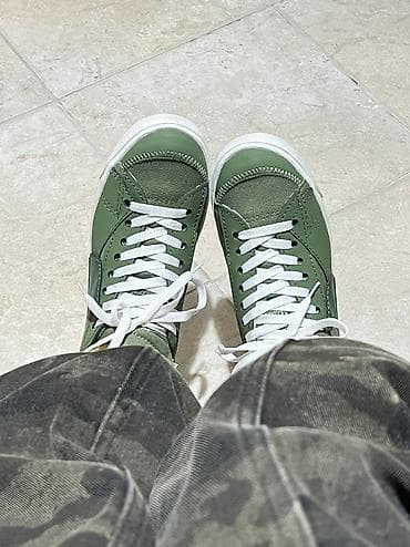 джорданы бу: Кроссовки, 37.5, Nike, Б/у, цвет - Зеленый, Самовывоз — 2