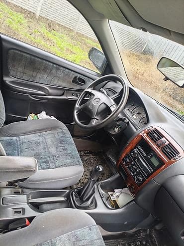 мазда капела 626: Mazda 626: 1998 г., 2 л, Механика, Бензин, Седан — 5