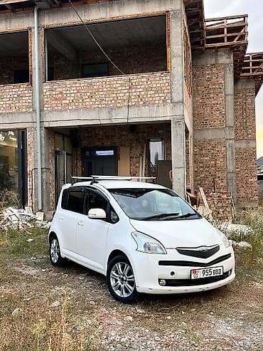 тоета рактис: Toyota Ractis: 2005 г., 1.5 л, Автомат, Бензин, Хэтчбэк — 1