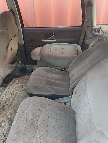 Унаа сатуу: Volkswagen Sharan: 1996 г., 2 л, Кол менен иштөөчү, Бензин, Вэн/Минивэн — 5