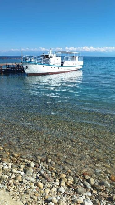 Теплоход ярославец