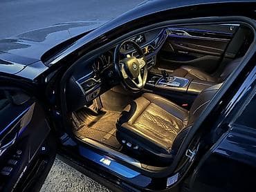 монитор с камерой заднего вида: BMW 7 series: 2017 г., 3 л, Автомат, Бензин, Седан — 4