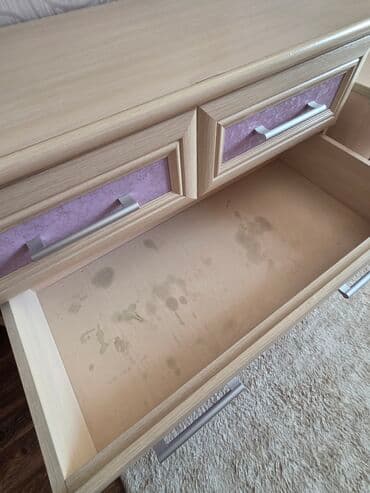 фиолетовая кухонная мебель: Спальный гарнитур, Б/у, Комод, Другая страна производитель, Платная доставка, Самовывоз, цвет - Розовый — 12