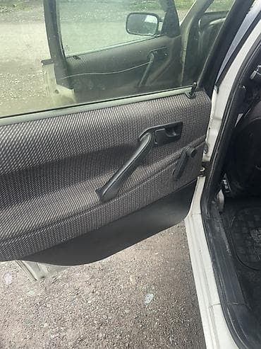 экран для машины: Volkswagen Passat Variant: 1992 г., 1.8 л, Ручные, Бензин, Универсал — 7