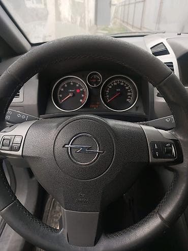 2 jz: Opel Zafira: 2005 г., Автомат, Бензин, Минивэн — 5