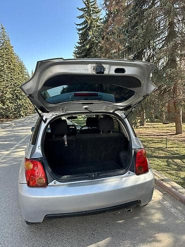 Продажа авто: Toyota Ist: 2003 г., 1.5 л, Автомат, Бензин, Хэтчбэк — 9