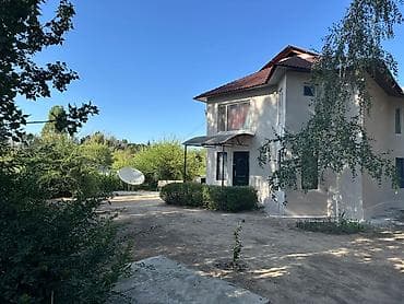 Продается 2х этажный коттедж, 186м кв., участок 6 соток (по факту 10)
