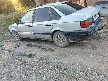 машина bwm: Volkswagen Passat: 1989 г., 1.8 л, Кол менен иштөөчү — 8