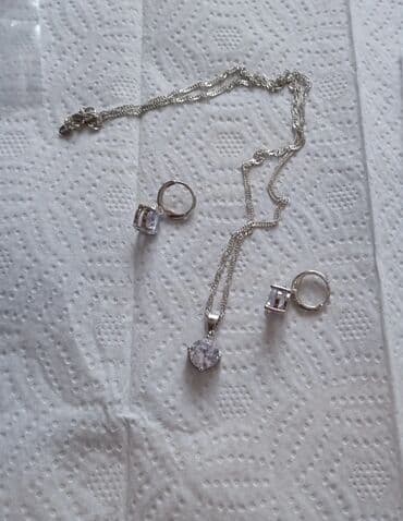 свадебные наборы ручной: Комплект из серебра 925 пр💫. серьги + цепочка с кулончиком. вставка — 5