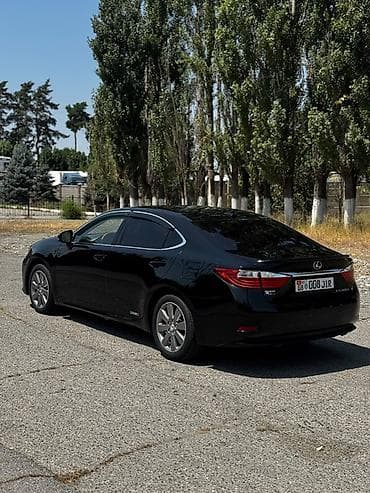 лексус 570 2024: Lexus ES: 2014 г., Гибрид, Седан — 5