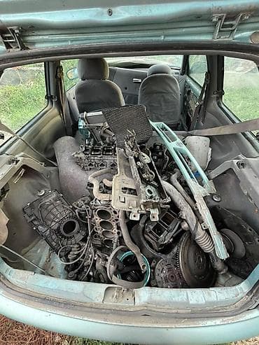 mark 2 2000: Nissan Micra: 1994 г., 1 л, Механика, Бензин, Хэтчбэк — 6