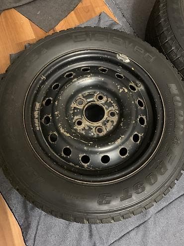 Колеса в сборе 195 / 65 / R 15, Зимняя шипованная, Б/у, Комплект, Легковые, Железные, отверстий - 5 — 5