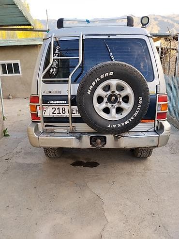 водный апарат: Mitsubishi Pajero: 1993 г., 3 л, Ручные, Дизель, Внедорожник — 4