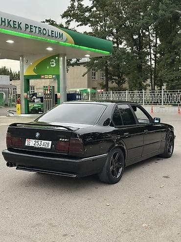 клапан е34: BMW 5 series: 1991 г., 2.5 л, Механика, Бензин, Седан — 3