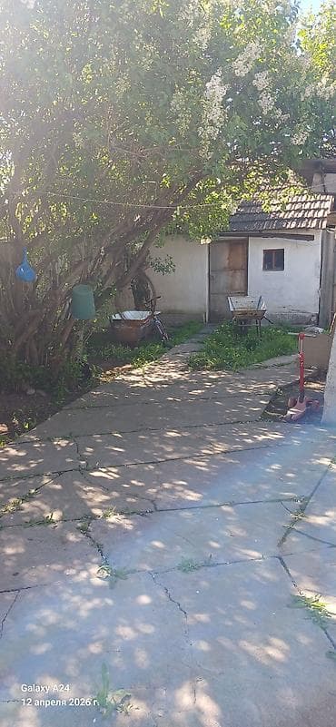 долгосрочный аренда квартира бишкек: Продаю полдома 5 комнаты +ванна душ. сокулук село первое мая.дом — 9