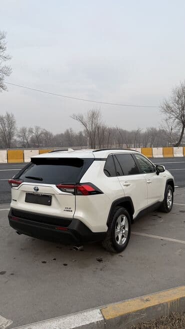 сдаётся авто с последующим выкупом: Toyota RAV4: 2019 г., 2.5 л, Автомат, Гибрид, Кроссовер — 5