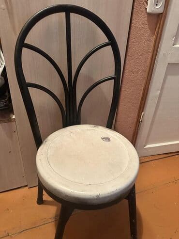 Керебеттер: Продаю 2 стула можно для швейного цеха Состояние хорошее Цена — 1