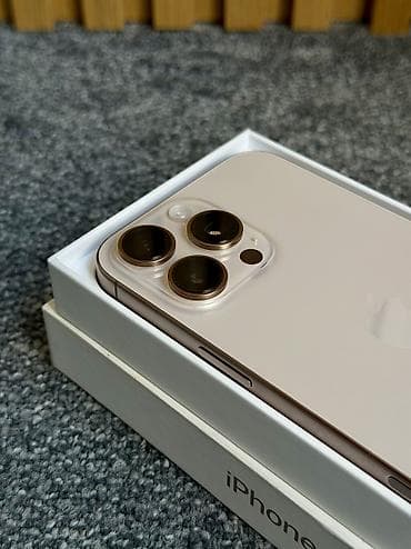 iphone 3: IPhone 16 Pro Max, Б/у, 256 ГБ, Desert Titanium, Защитное стекло, Кабель, Коробка, 95 % — 4